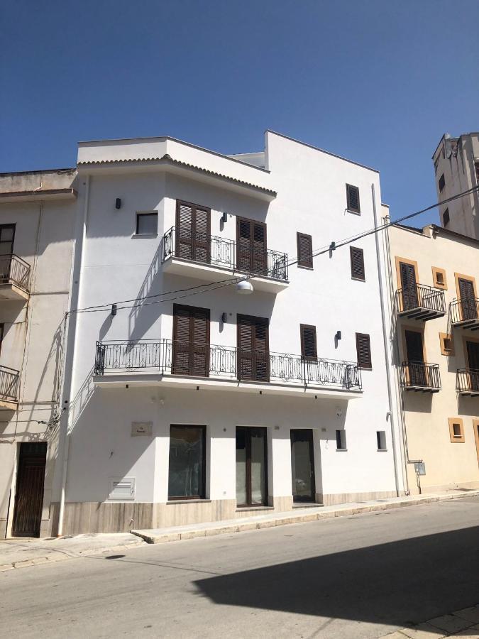 Porta Del Golfo Apartments & Suites Castellammare del Golfo Eksteriør billede